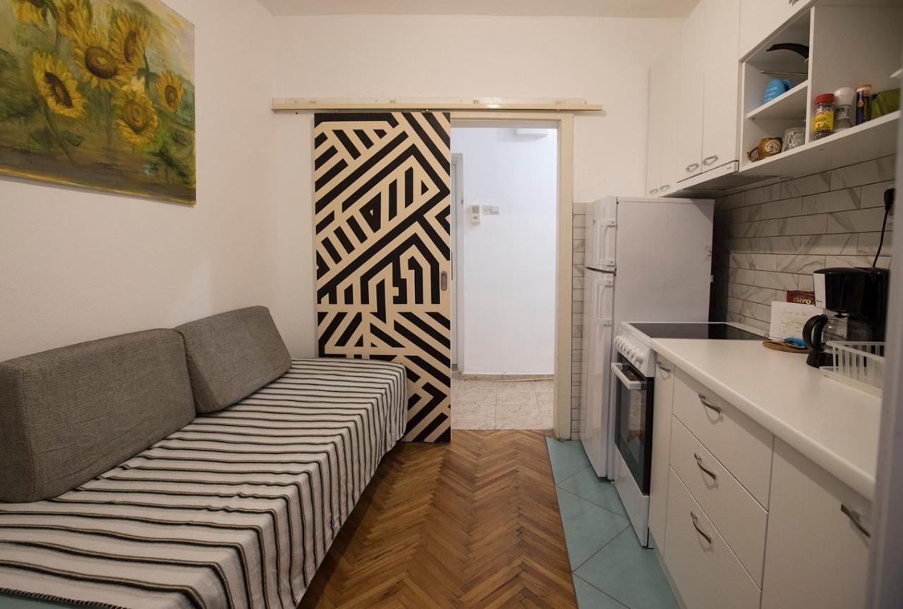 The Pioneers Home 2 Skopje Luaran gambar
